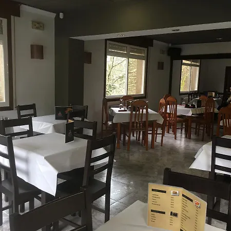 Vendégház Restaurante Moncha *
